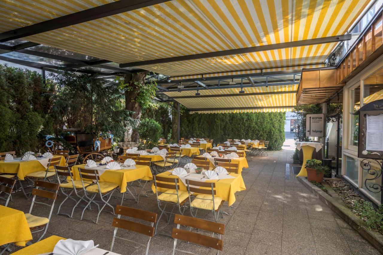 Hotel Am Schlosspark إيسمانينغ المظهر الخارجي الصورة